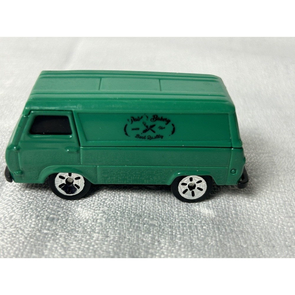 Maisto  1964 Ford Econoline Van Loose from Multi-Pack with Pablo's Bakery detail